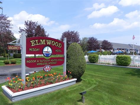 Elmwood resort hotel - El Elmwood Resort Hotel se encuentra a 47 km de Portland, a 8 km de Ogunquit y a 43 km del aeropuerto internacional de Portland, el más cercano. A las parejas les encanta la ubicación — Le han puesto un 9,2 para viajes de dos personas. 